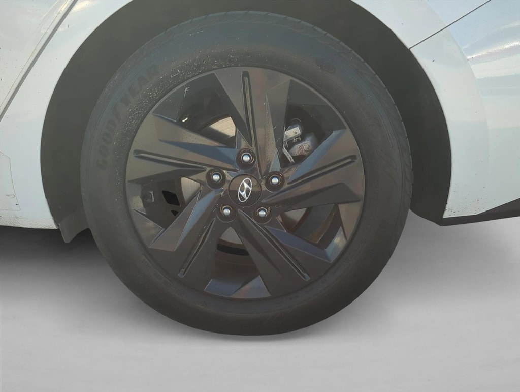 Used 2021 Hyundai Elantra SEL Sedan