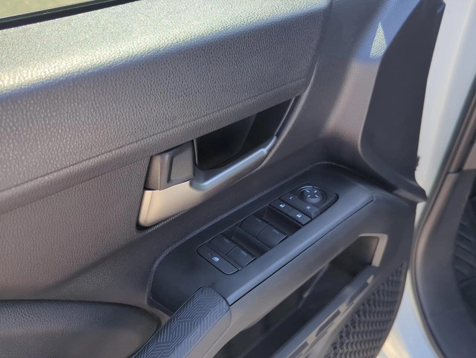 2025 Toyota Tacoma TRD Off Road - Photo 11