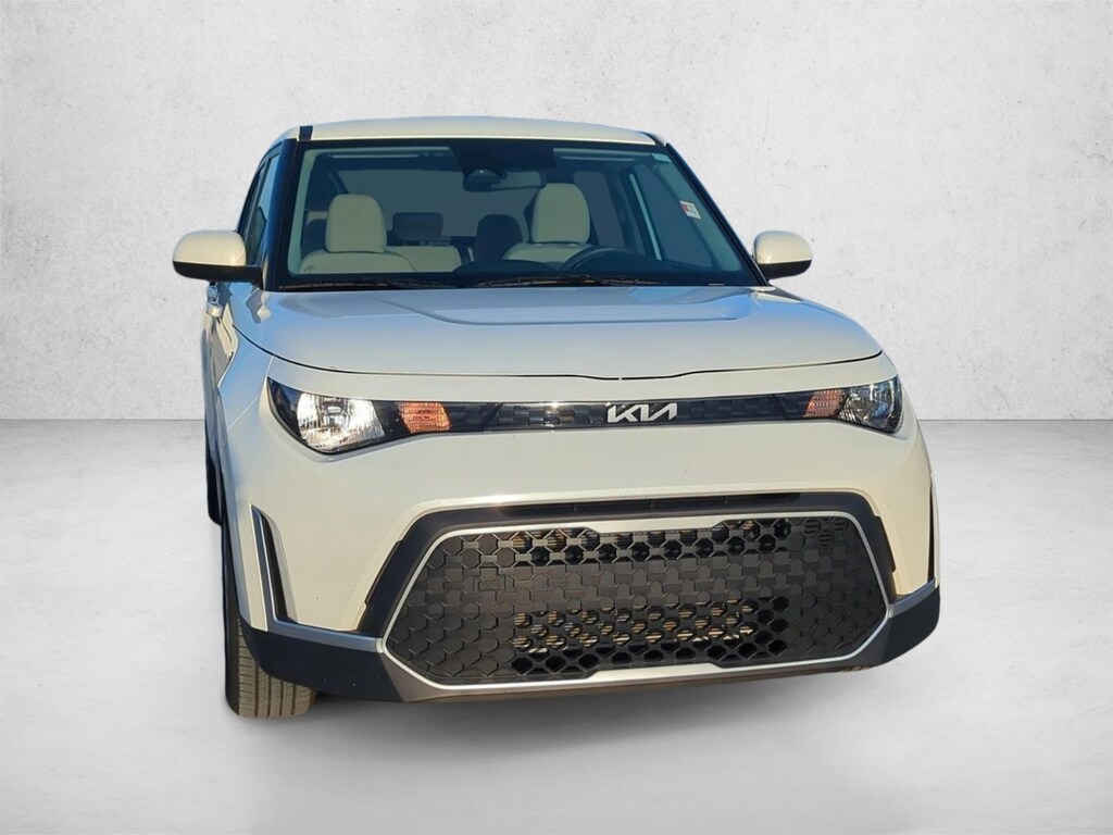 Used 2025 Kia Soul LX Hatchback