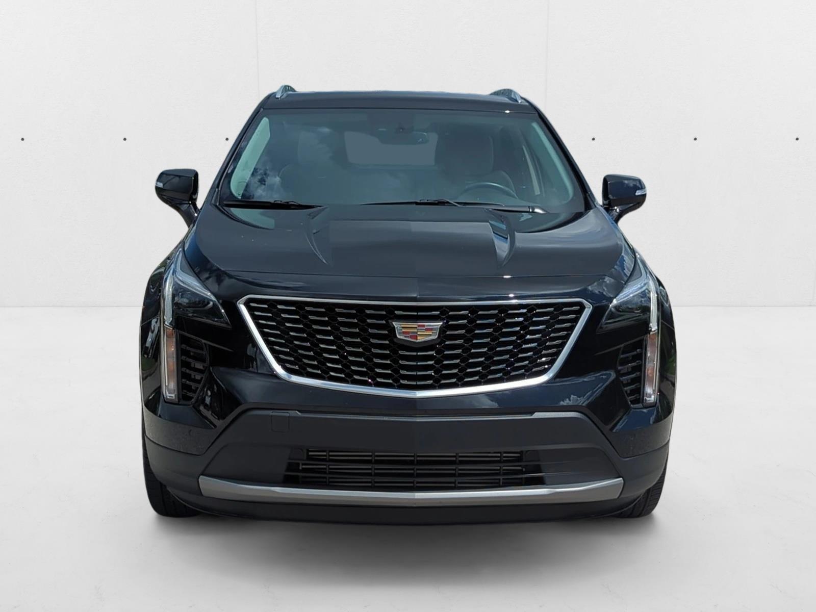 2023 Cadillac XT4 Premium Luxury photo 2