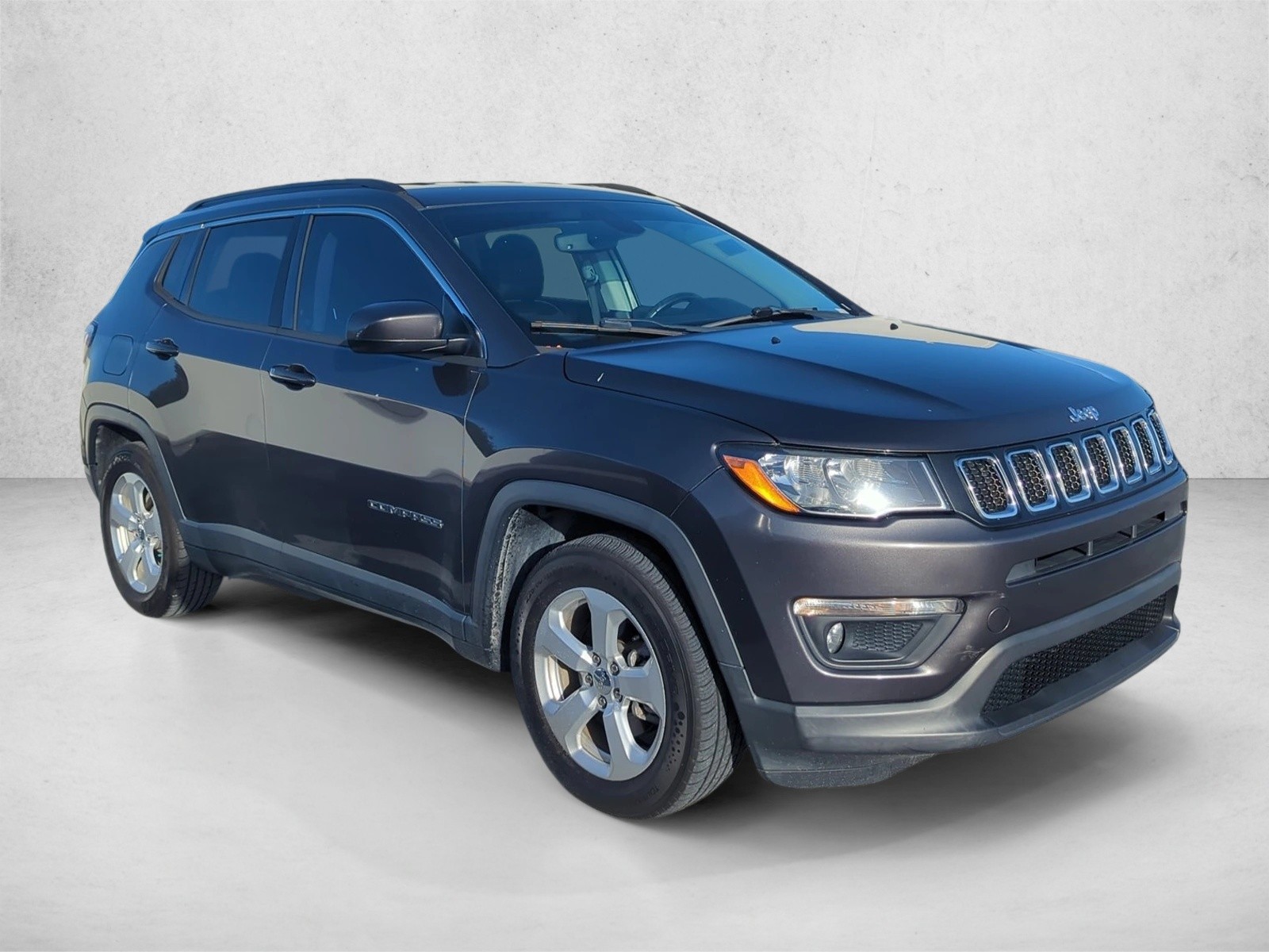 Used 2019 Jeep Compass Latitude FWD SUV