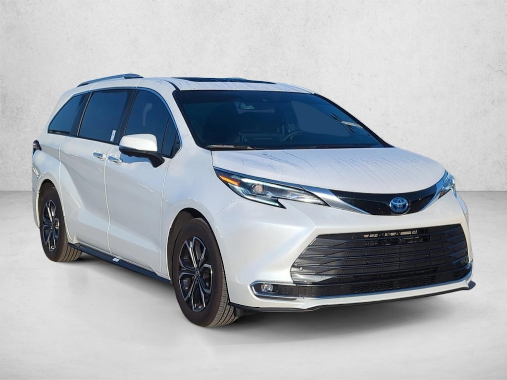 Used 2025 Toyota Sienna Platinum 7 Passenger Van Passenger Van