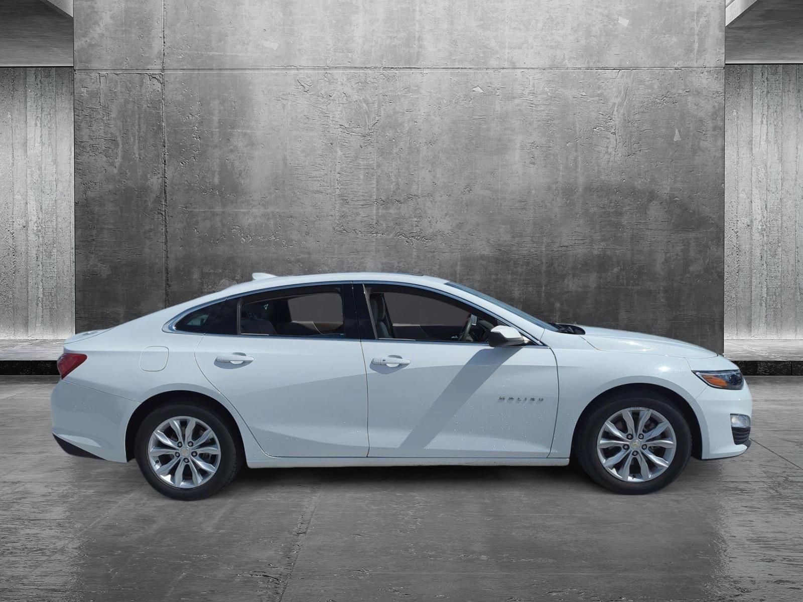 2022 Chevrolet Malibu 1LT photo 4