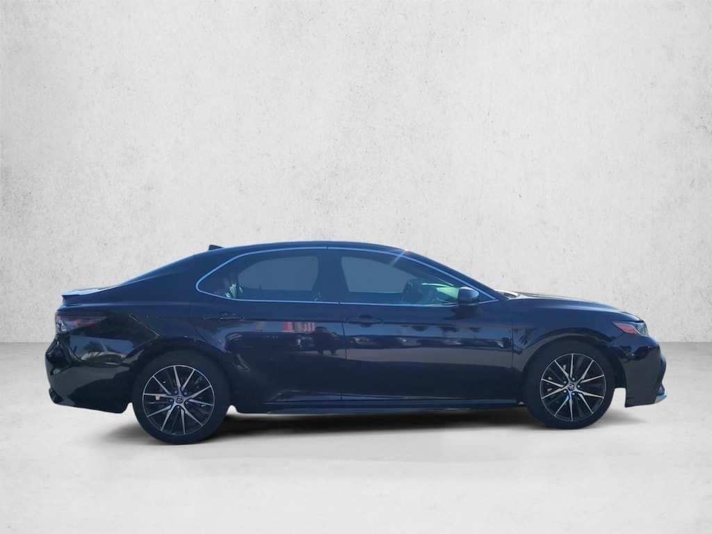 Used 2021 Toyota Camry SE Sedan