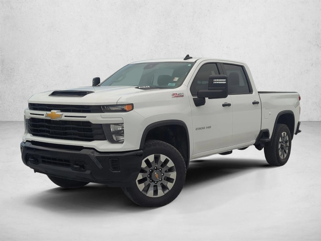 Used 2025 Chevrolet Silverado 2500 HD Custom Truck Crew Cab