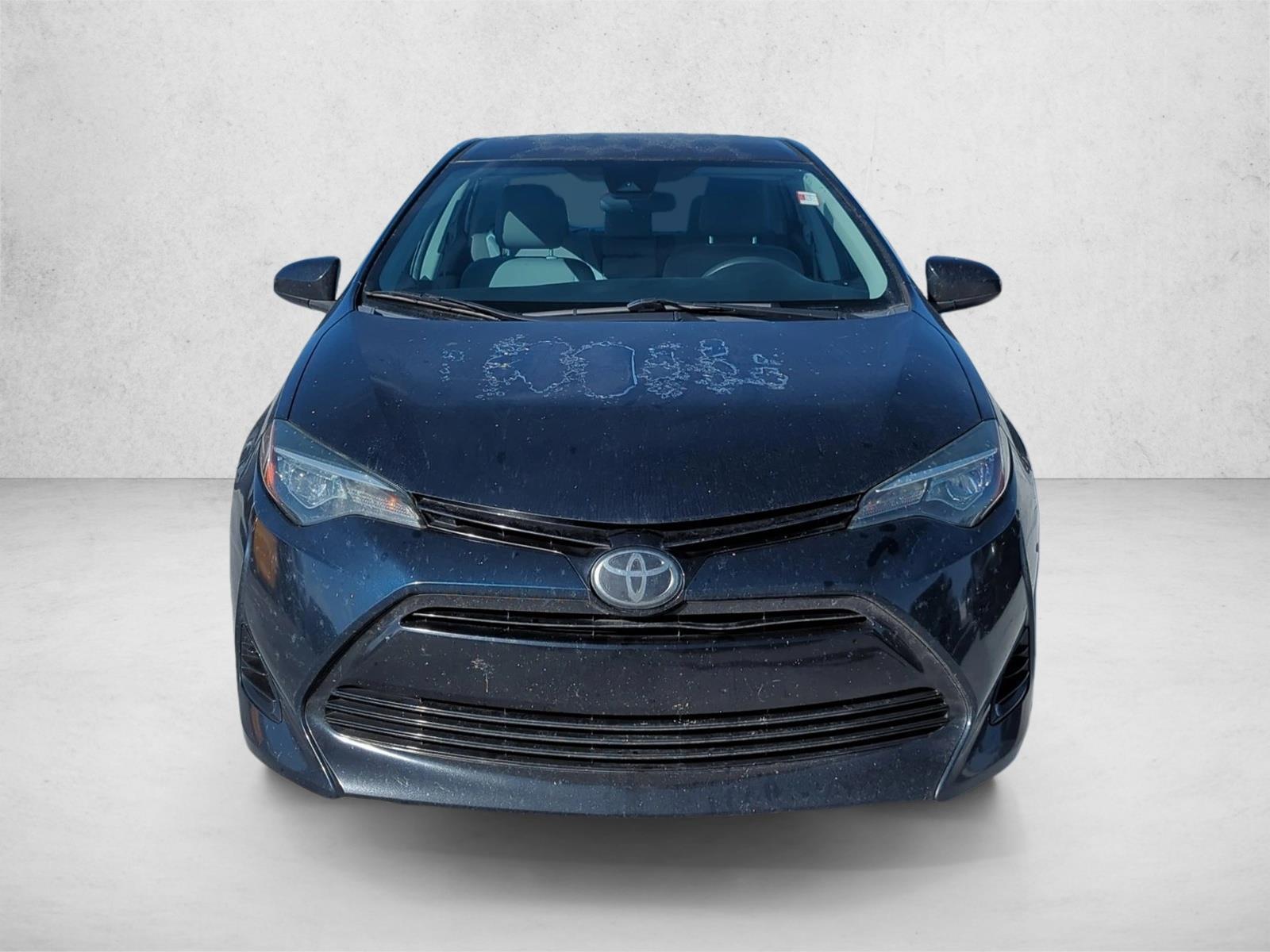 2018 Toyota Corolla LE photo 2