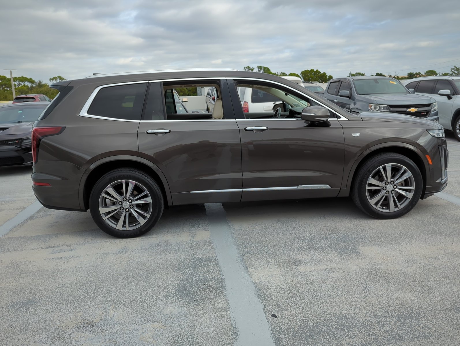 2020 Cadillac XT6 Premium Luxury photo 4