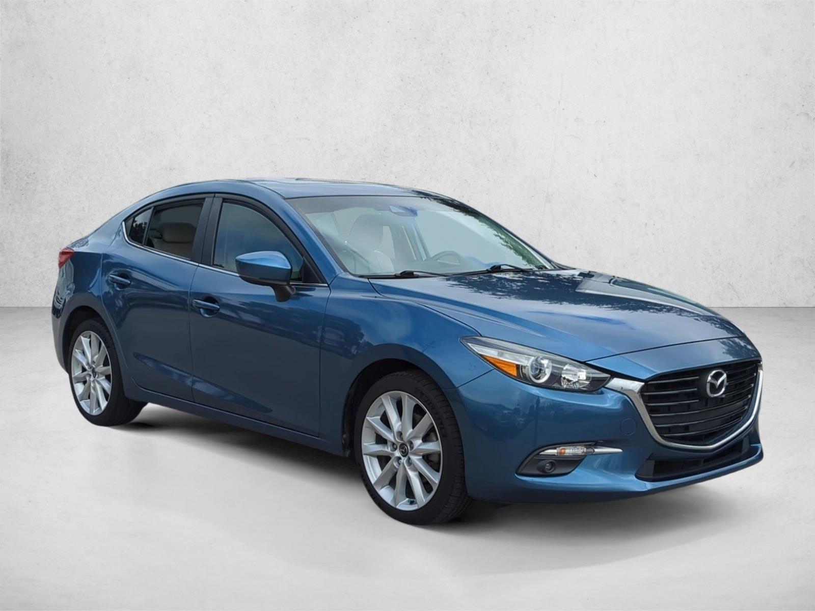 2017 Mazda Mazda3 Grand Touring Sedan photo 3