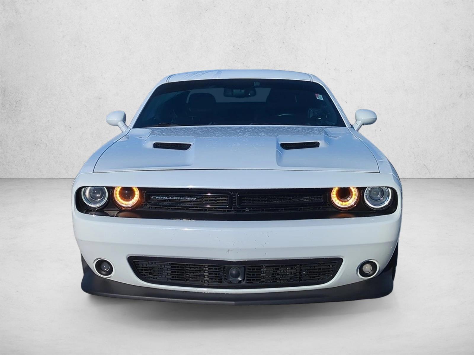 2015 Dodge Challenger R/T Scat Pack photo 2