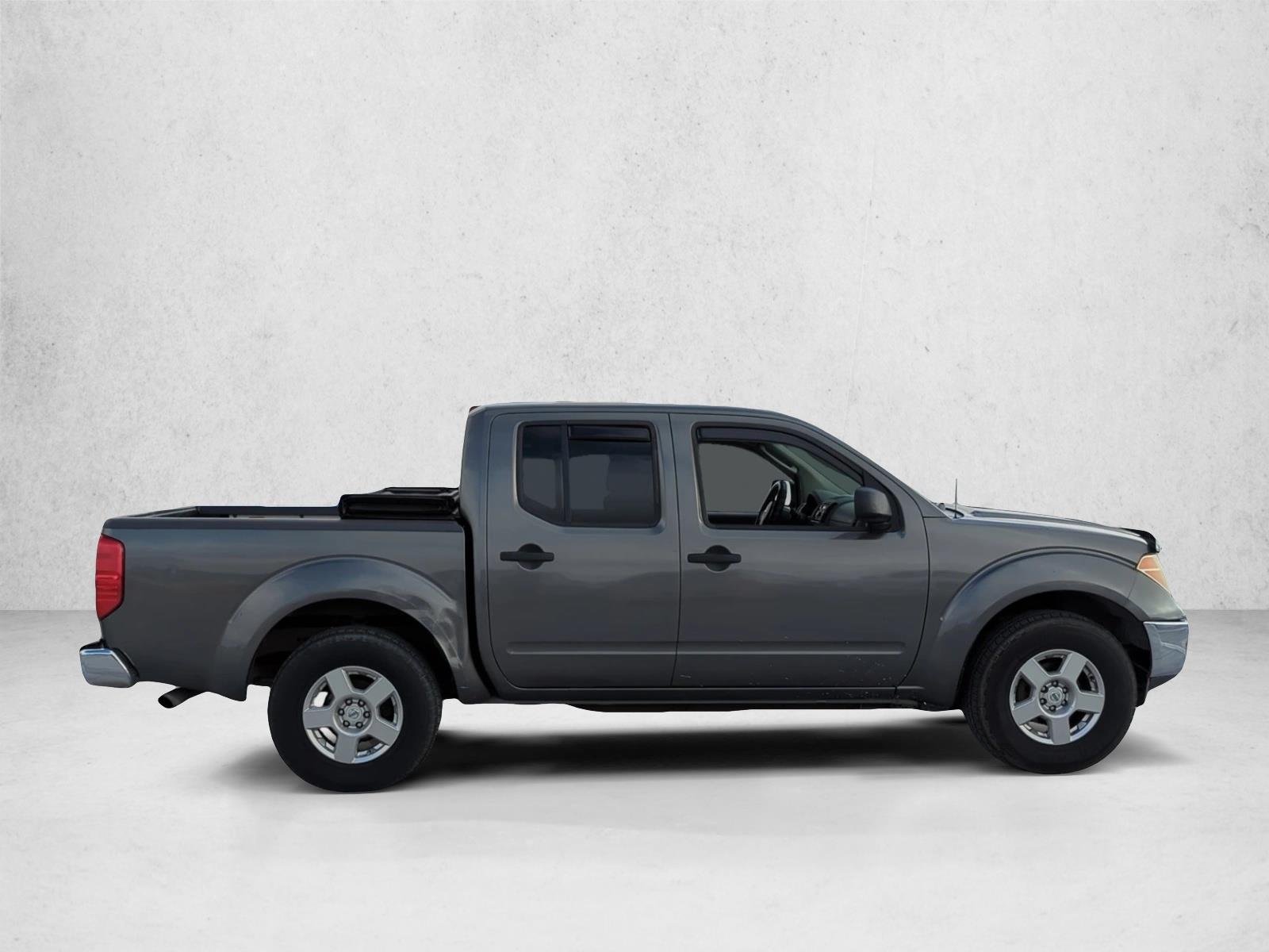 2008 Nissan Frontier SE photo 4
