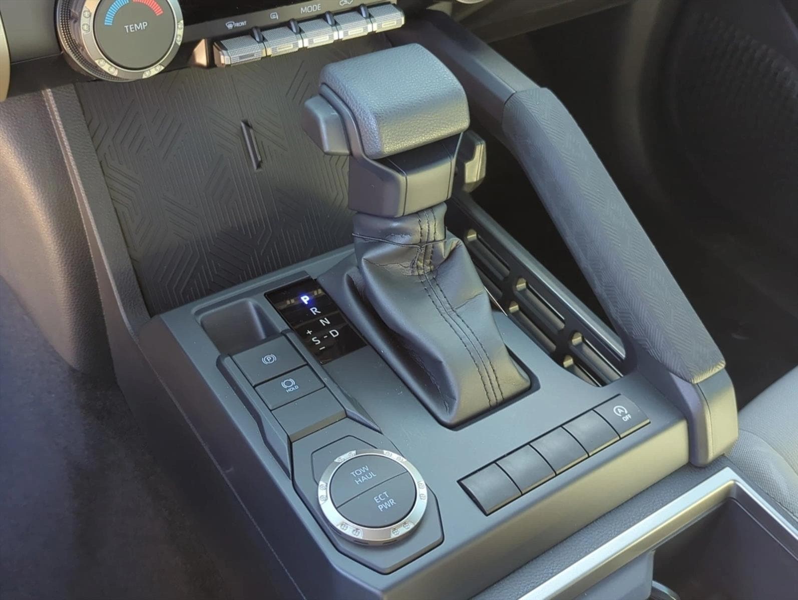 2026 Toyota Tacoma SR5 - Photo 18