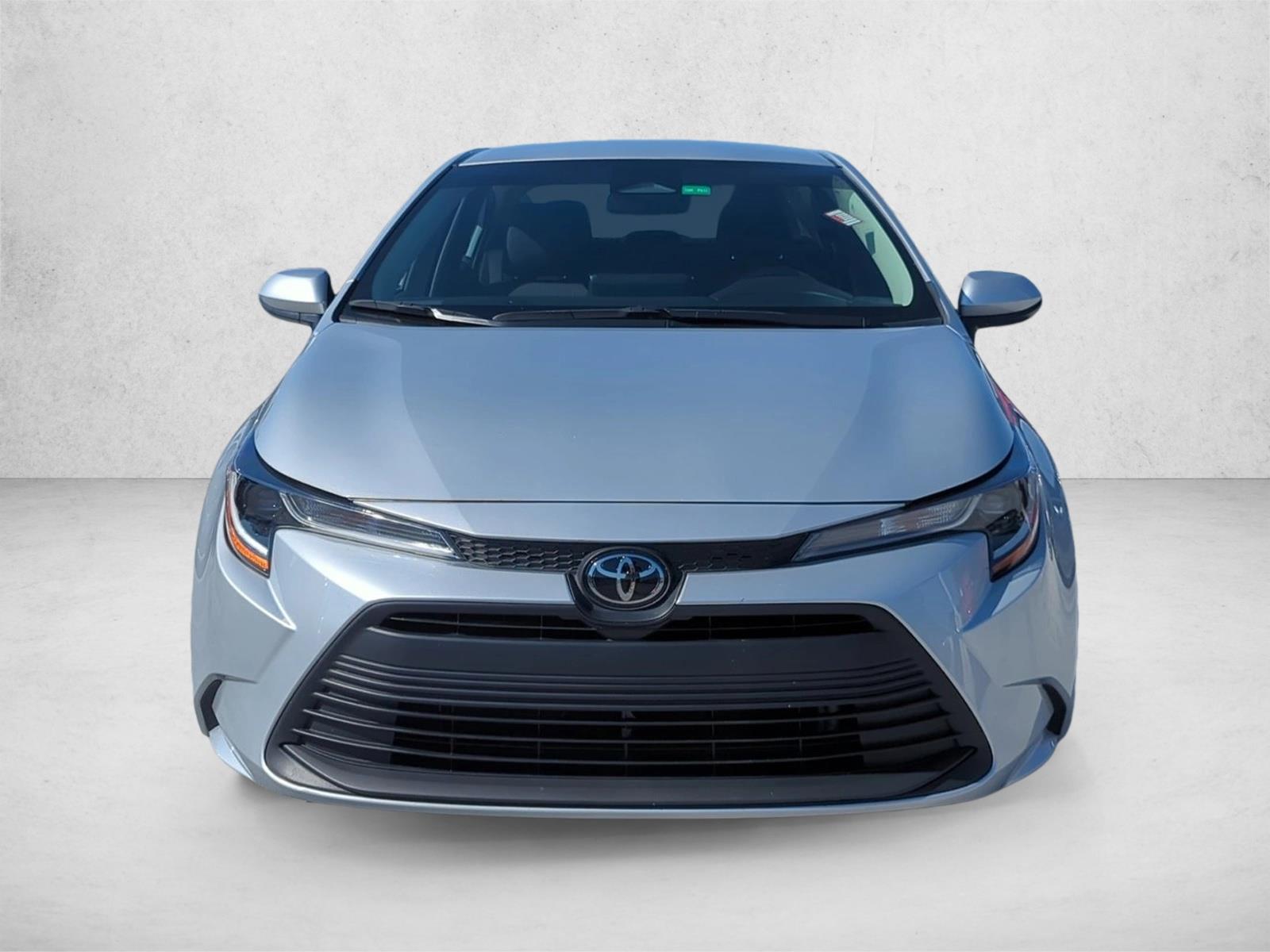 2023 Toyota Corolla LE photo 2