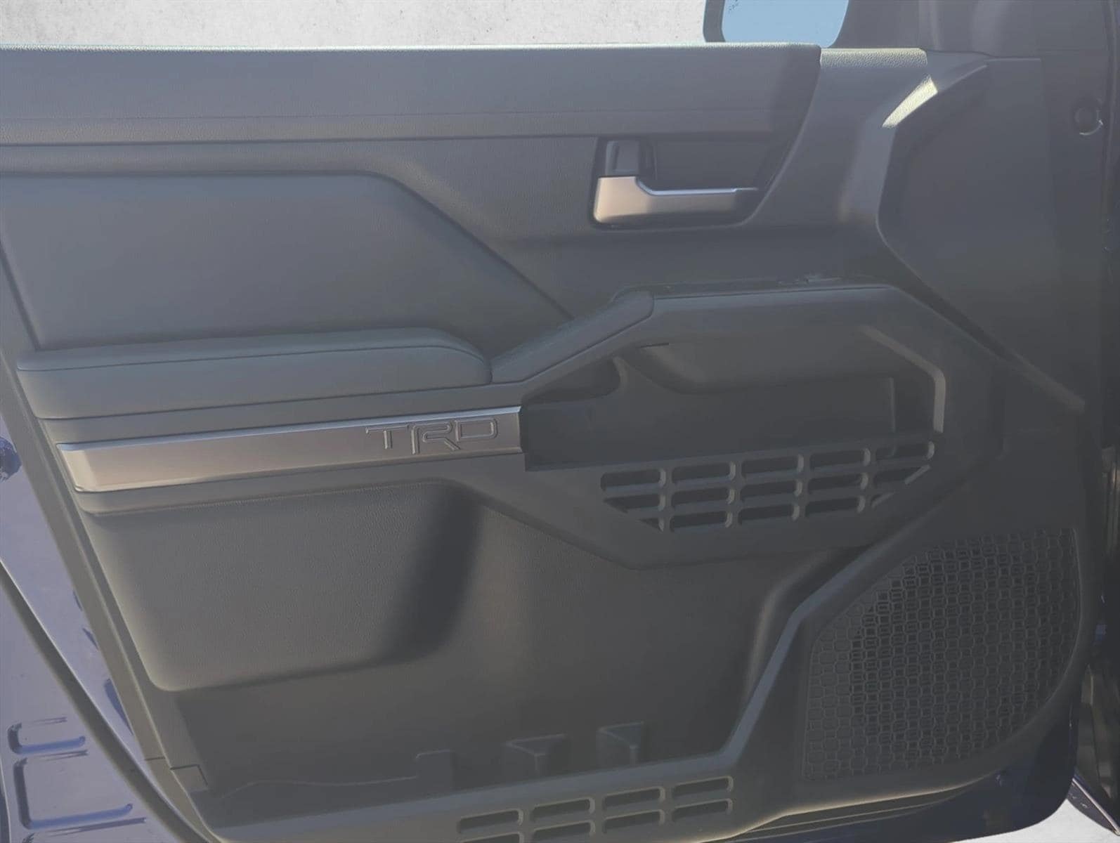 2025 Toyota Tacoma TRD Sport - Photo 10