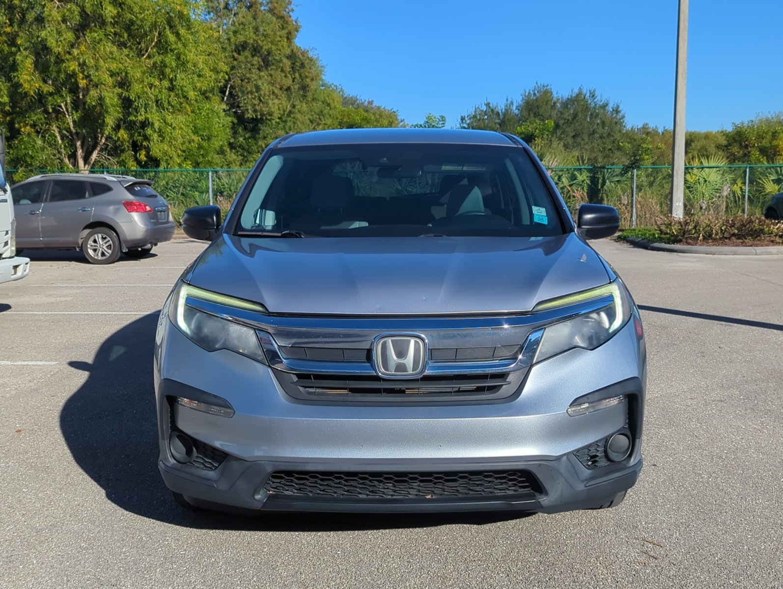 2019 Honda Pilot LX photo 2