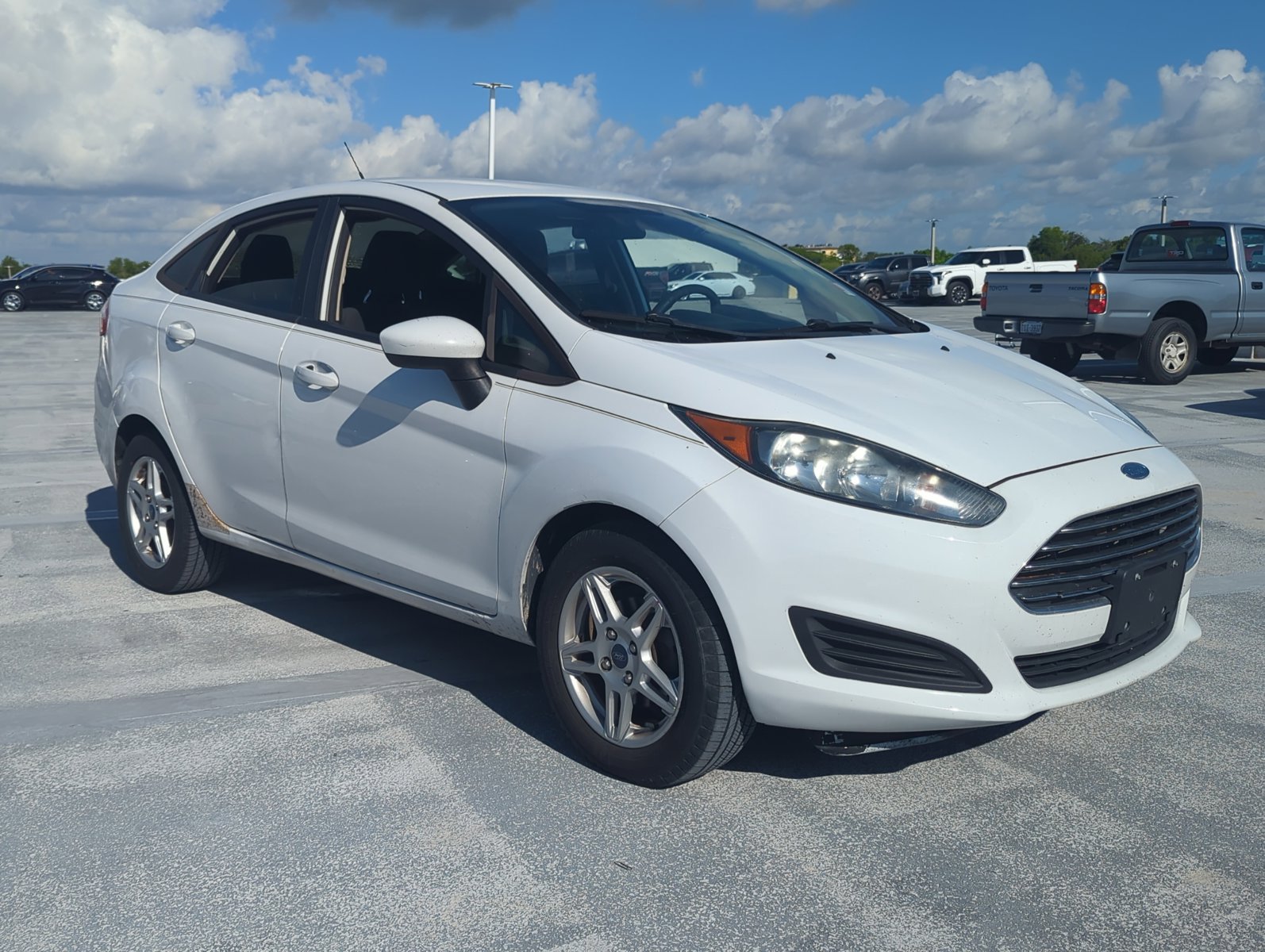 2017 Ford Fiesta SE photo 3