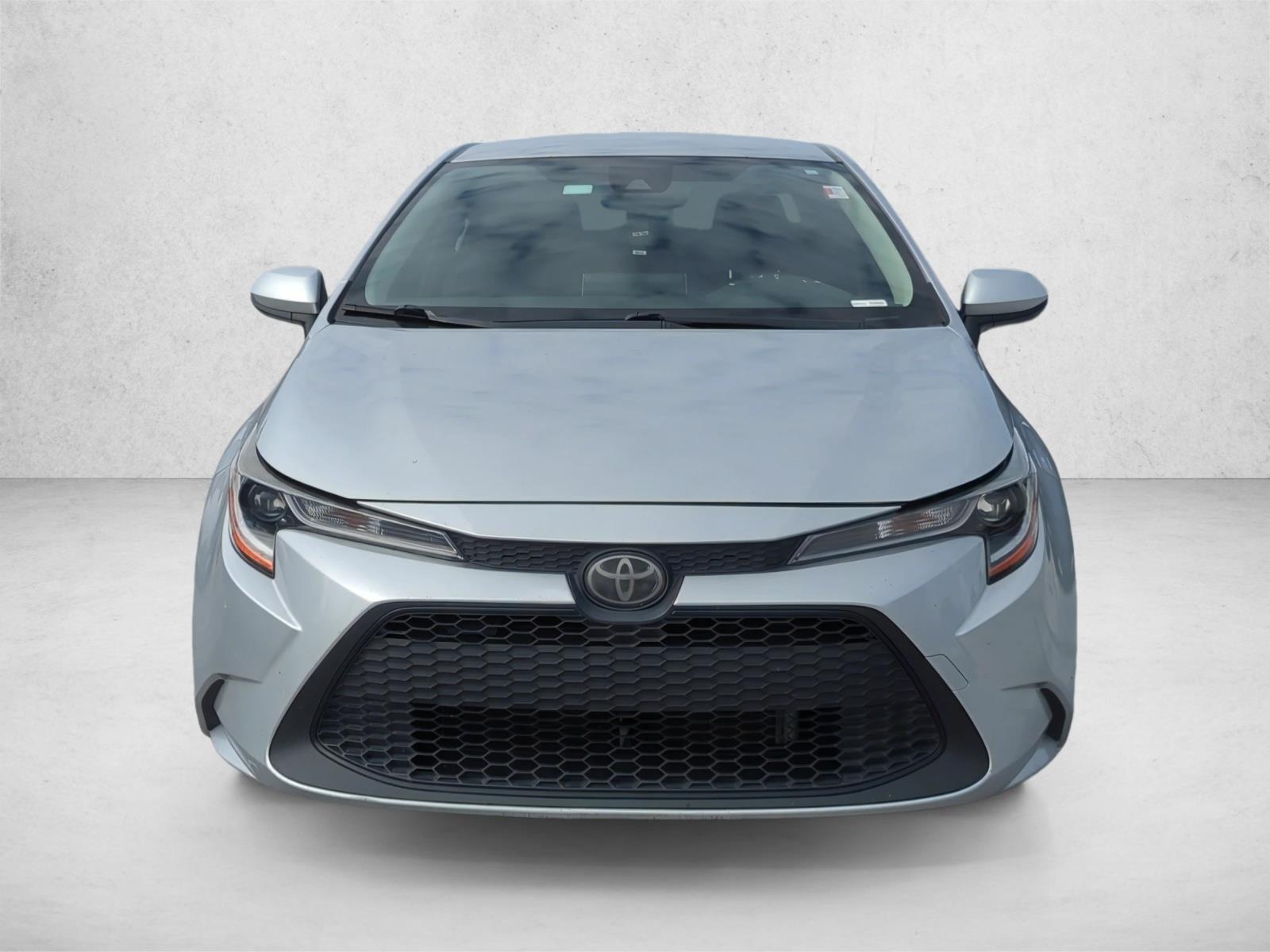 2020 Toyota Corolla LE photo 2