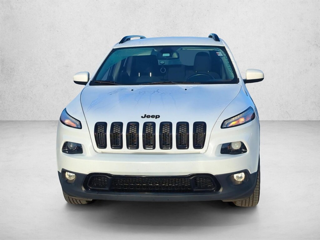 Used 2016 Jeep Cherokee Latitude 4x4 SUV