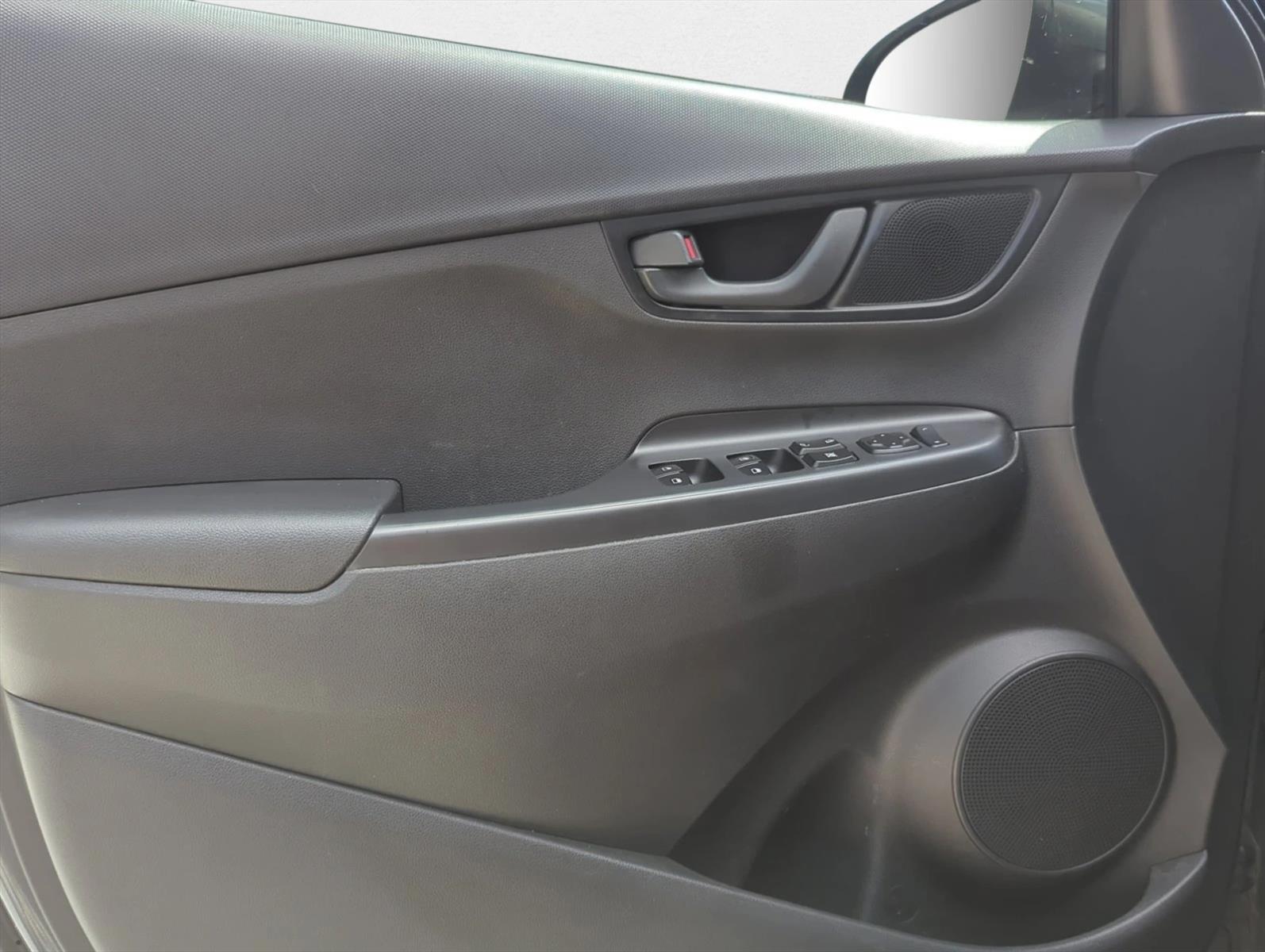2019 Hyundai Kona SE photo 4
