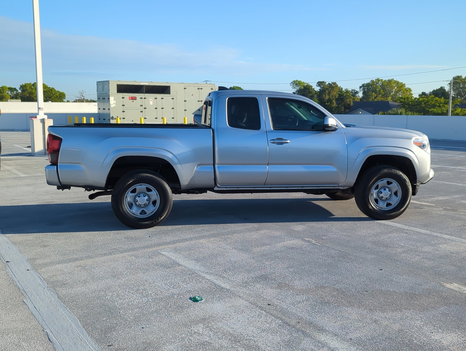 2022 Toyota Tacoma SR Access Cab V6 photo 4