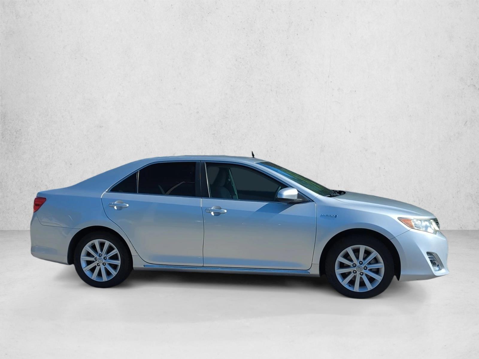 2012 Toyota Camry Hybrid XLE photo 4