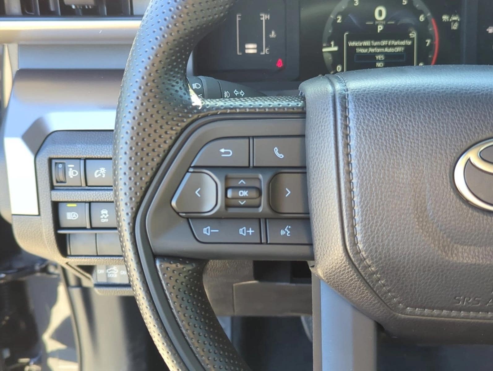 2026 Toyota Tacoma SR5 - Photo 14