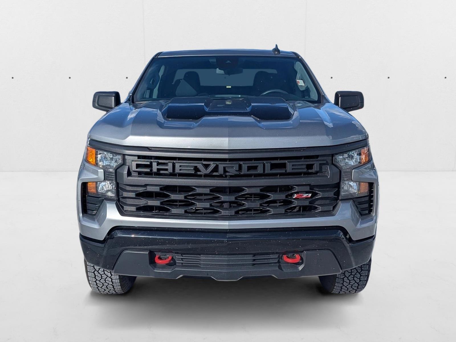 2024 Chevrolet Silverado 1500 Custom Trail Boss photo 2