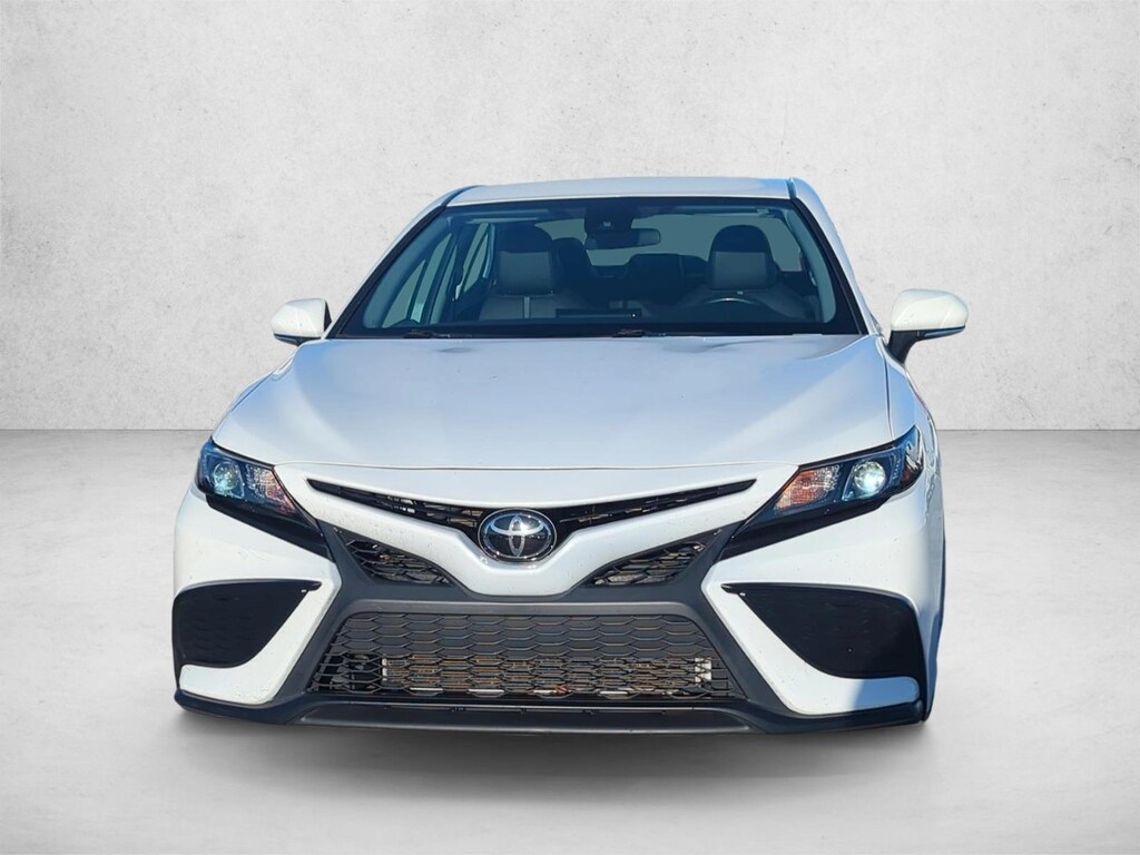 Used 2023 Toyota Camry SE Sedan