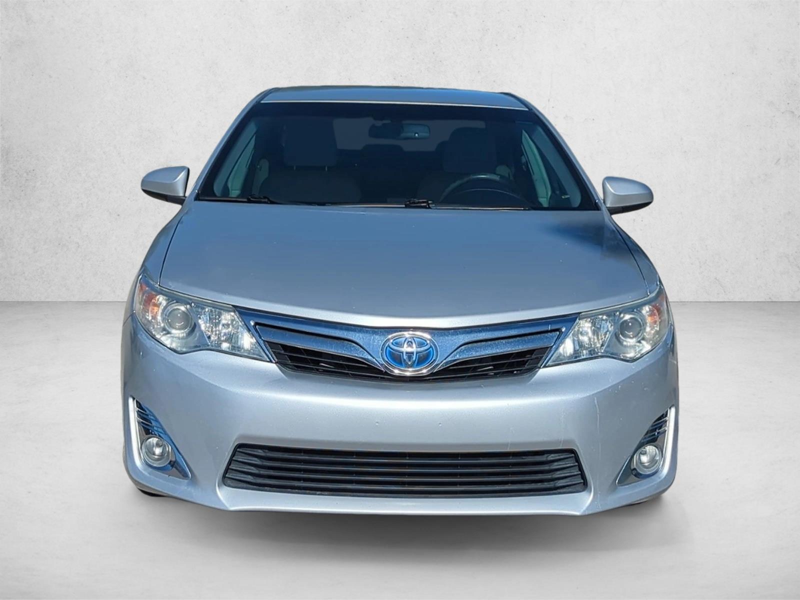 2012 Toyota Camry Hybrid XLE photo 2