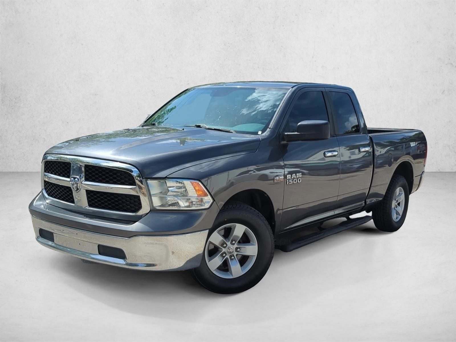 2016 RAM 1500 SLT Quad Cab 6'4's photo