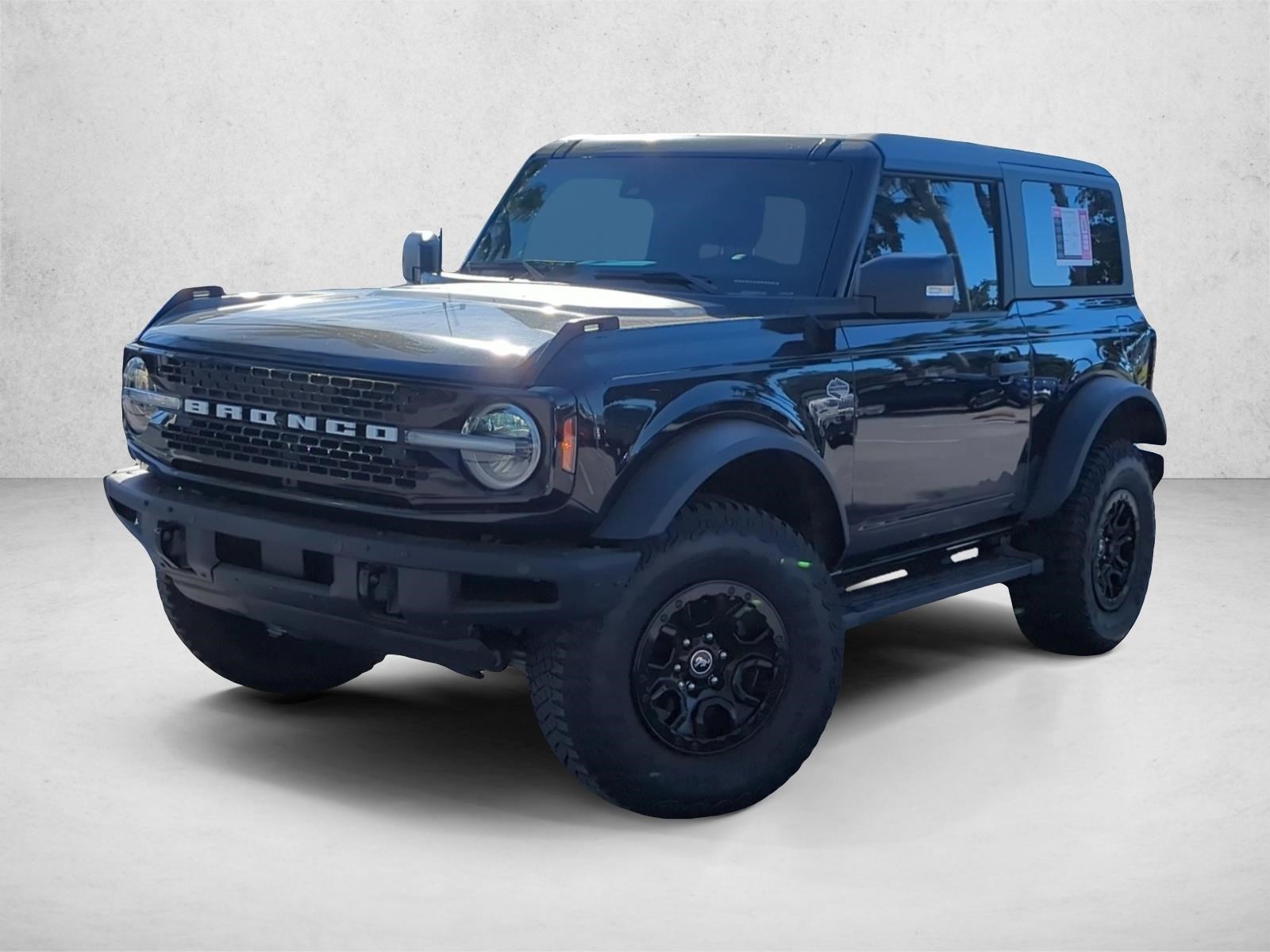 2022 Ford Bronco 2-Door Wildtrak's photo