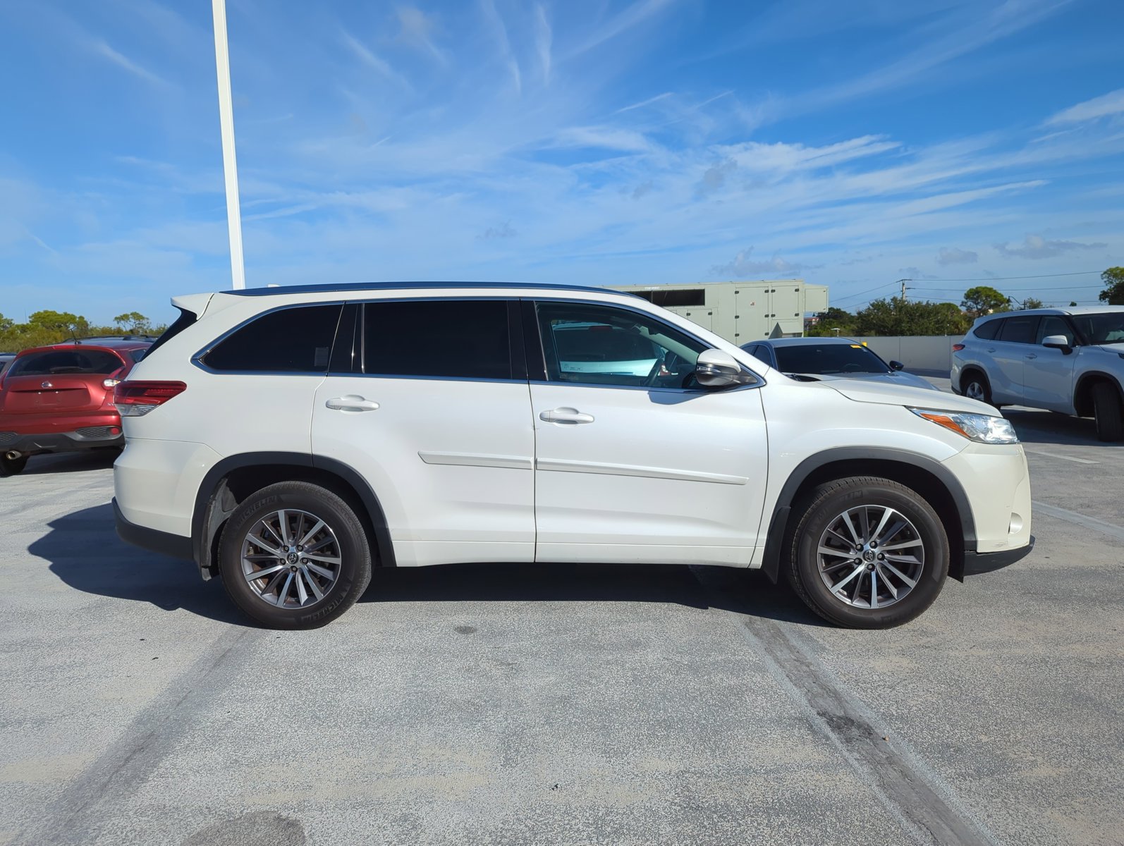 2018 Toyota Highlander XLE photo 3