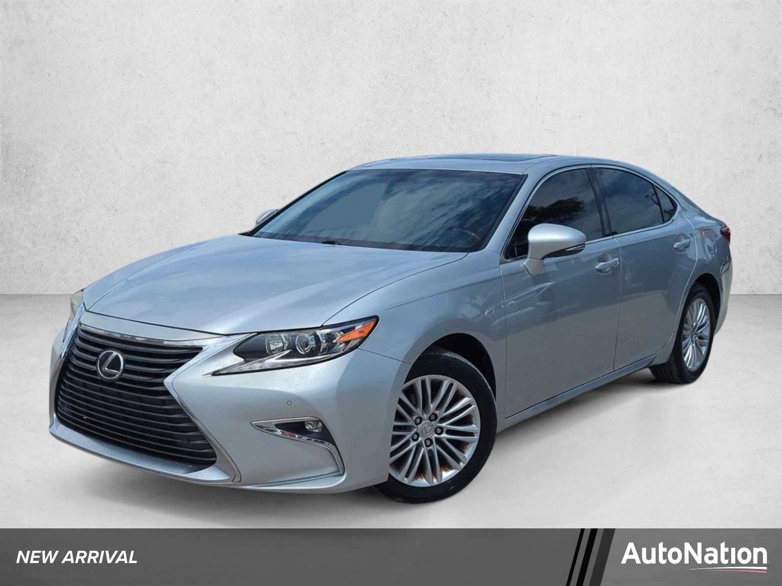 2016 Lexus ES 350 350's photo