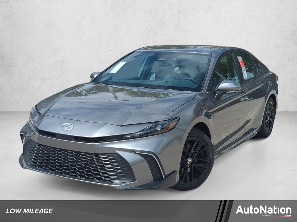 Used 2026 Toyota Camry SE Sedan
