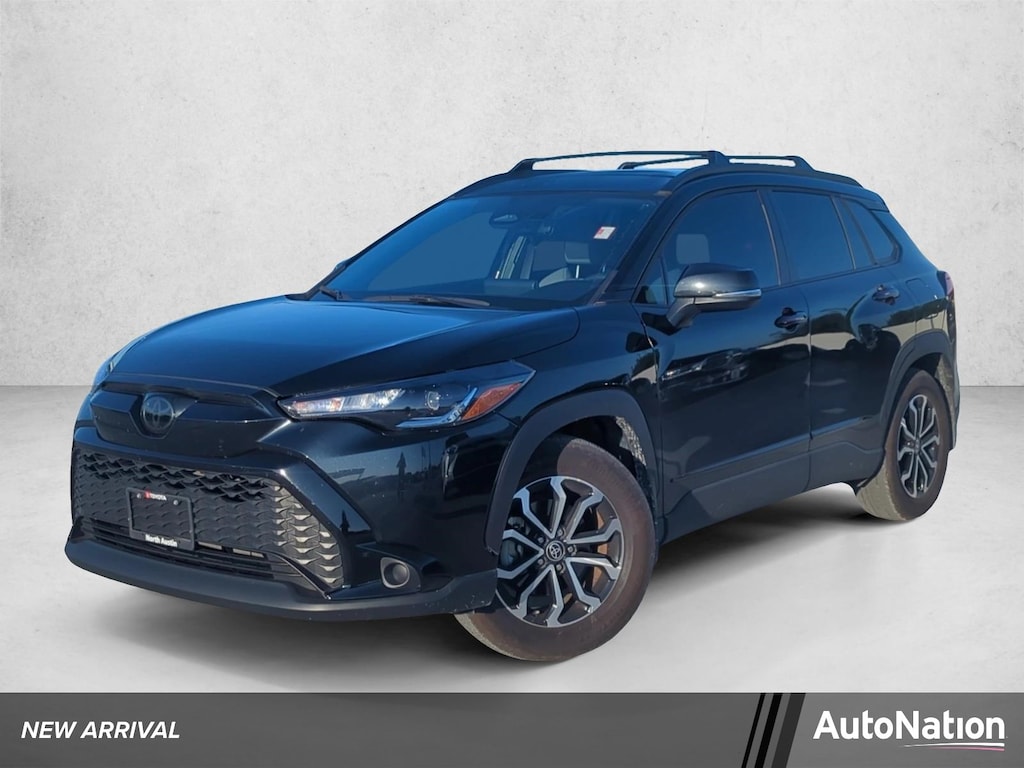 Used 2025 Toyota Corolla Cross Hybrid SE SUV