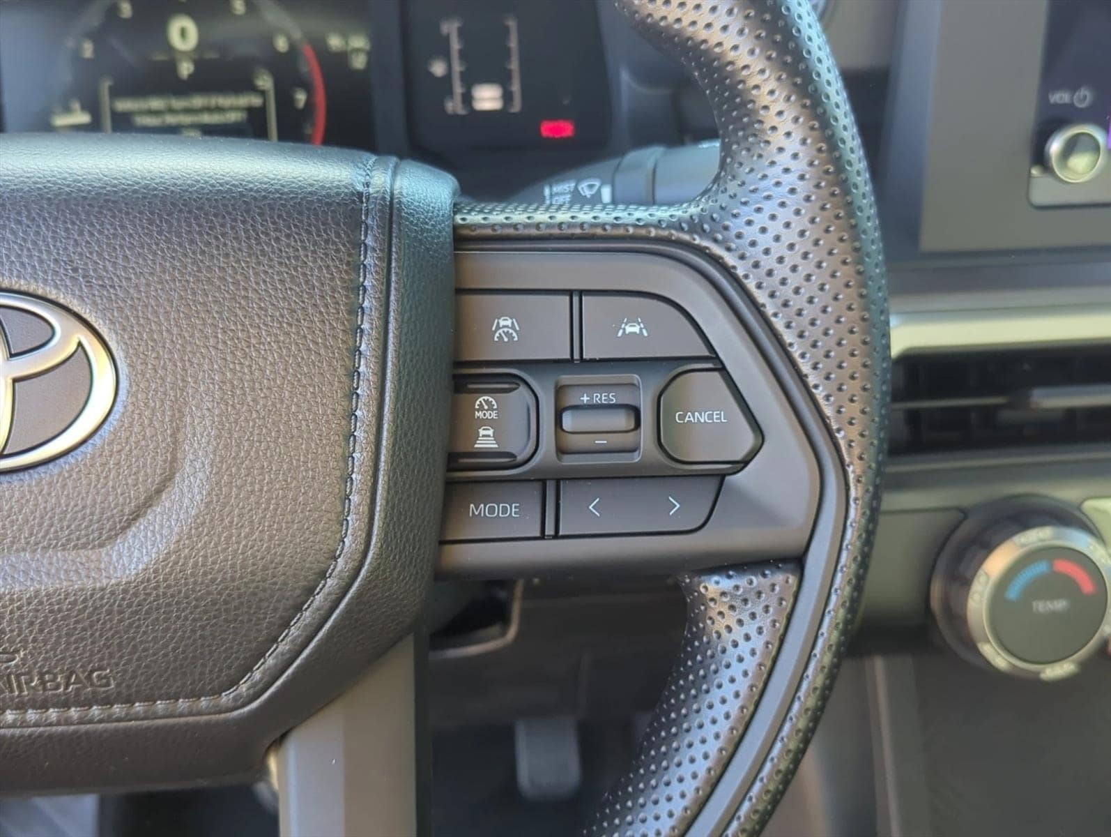 2026 Toyota Tacoma SR5 - Photo 15