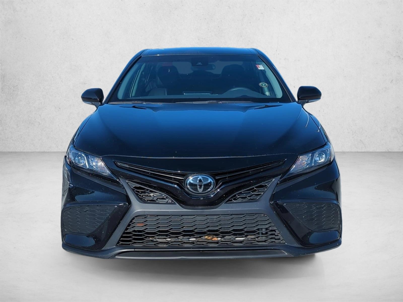 2023 Toyota Camry SE photo 2