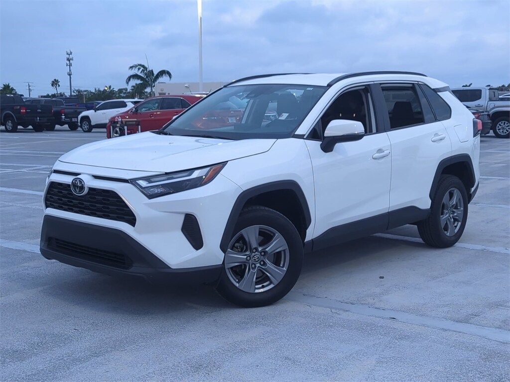 Used 2022 Toyota RAV4 XLE SUV