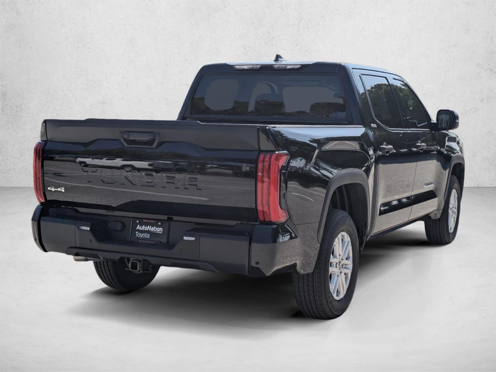 2024 Toyota Tundra SR5 CrewMax photo 2