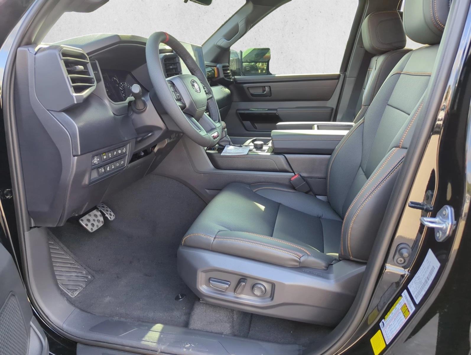2026 Toyota Tundra SR5 - Photo 12