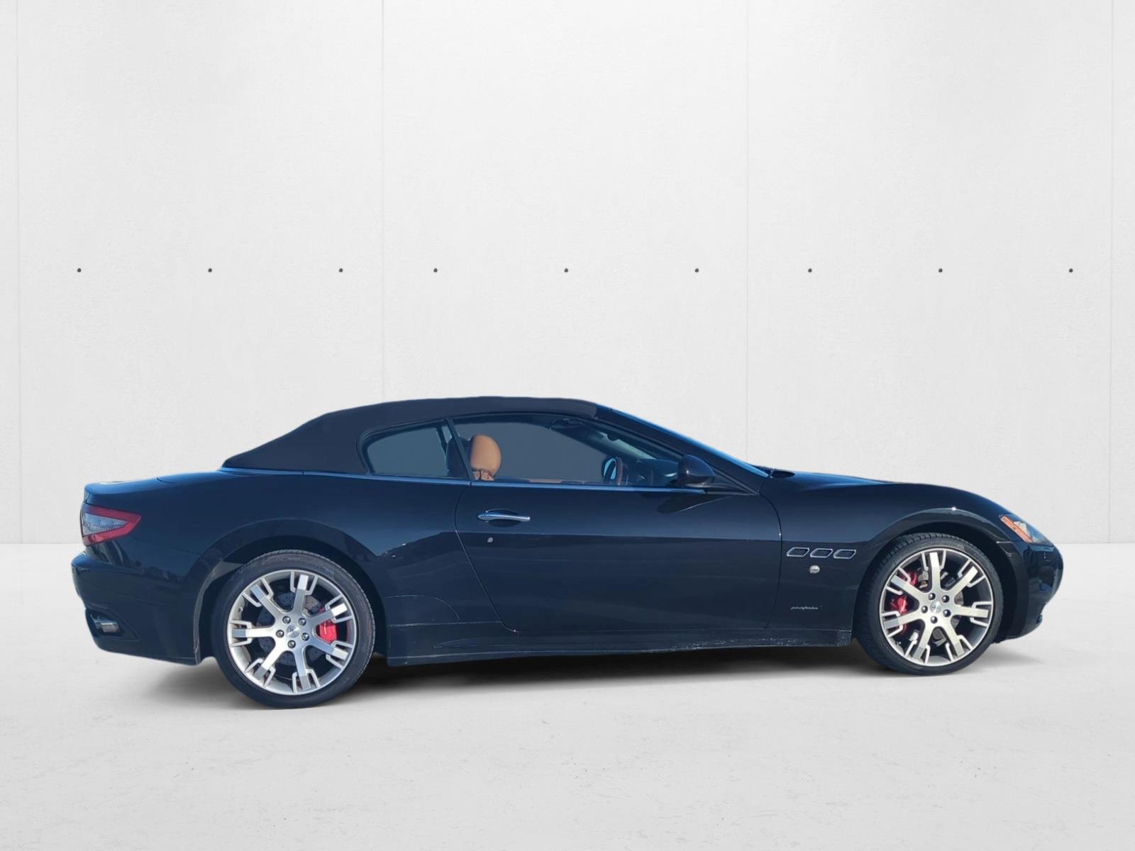 2010 Maserati Granturismo S Automatic photo 4