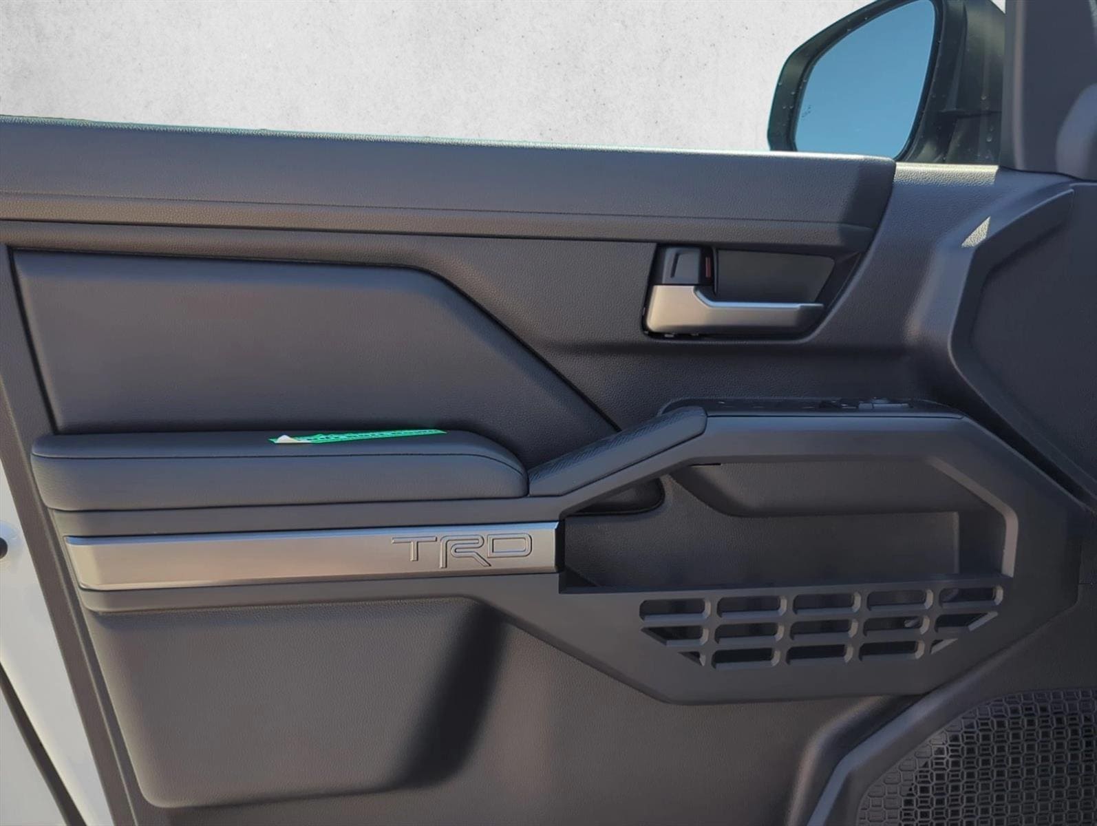 2025 Toyota Tacoma TRD Off Road - Photo 10