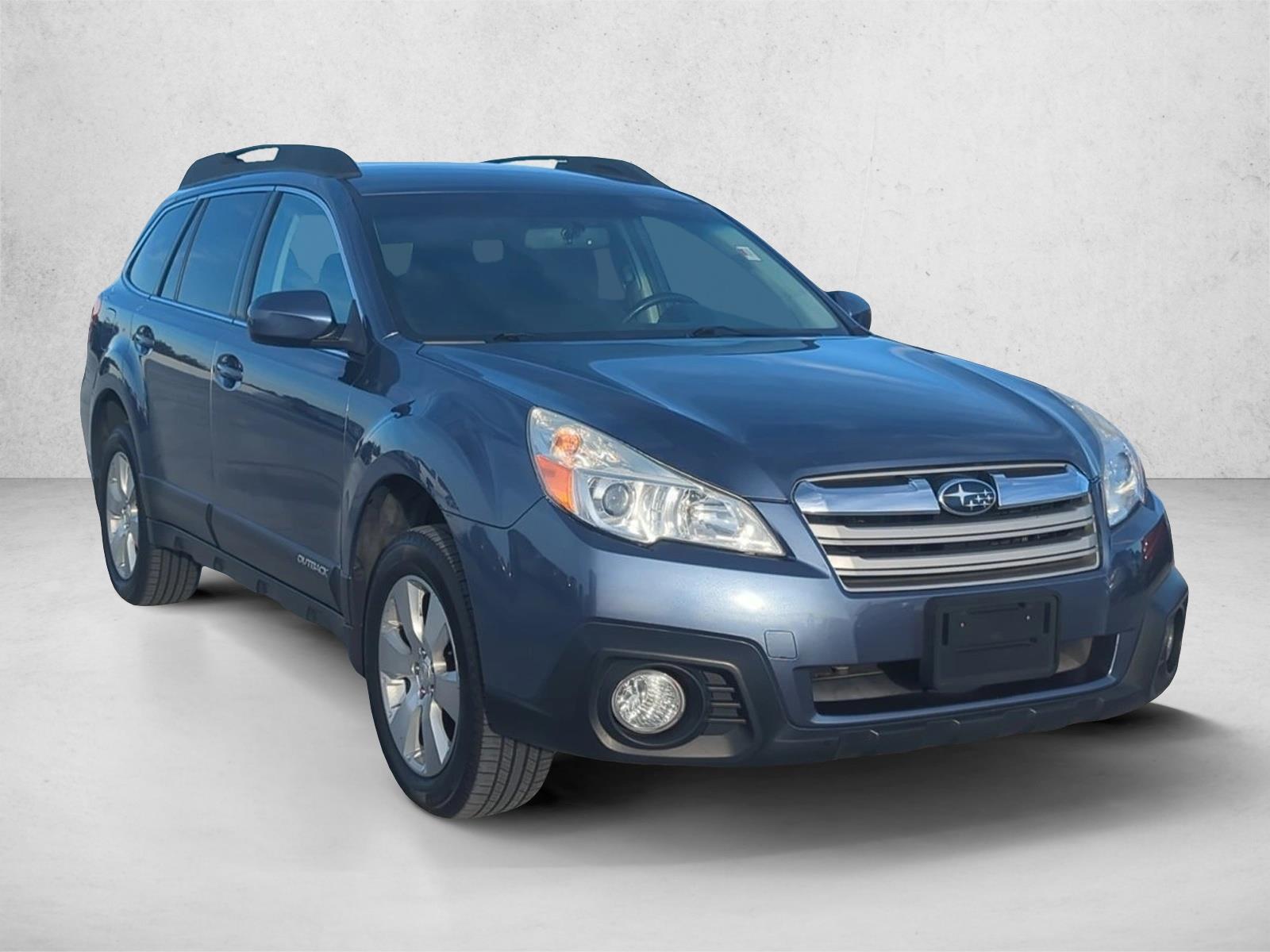 2013 Subaru Outback 2.5i Premium photo 3