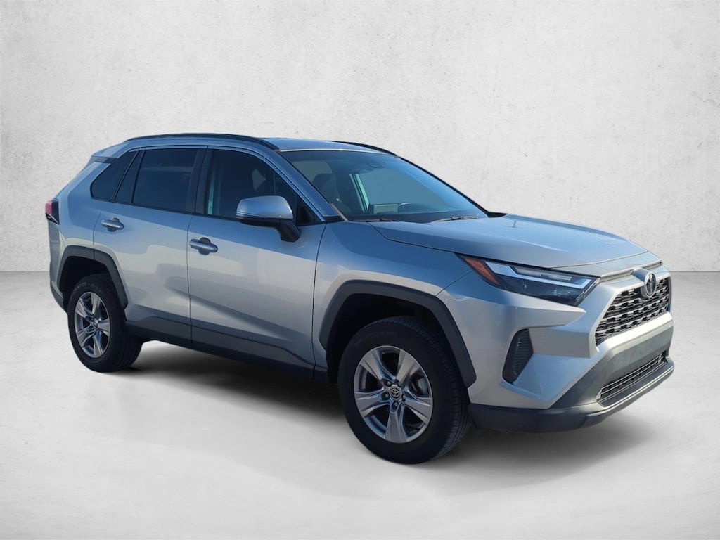 Used 2022 Toyota RAV4 XLE SUV
