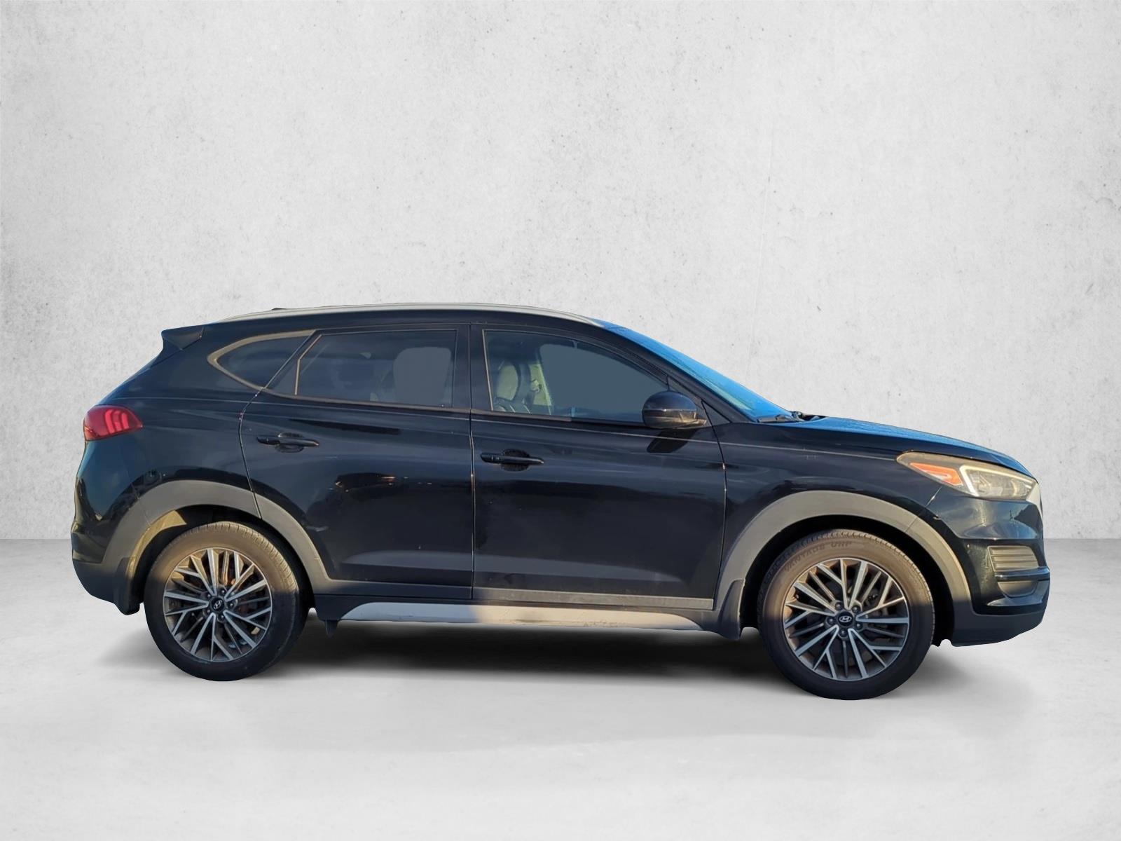 2020 Hyundai Tucson SEL photo 3