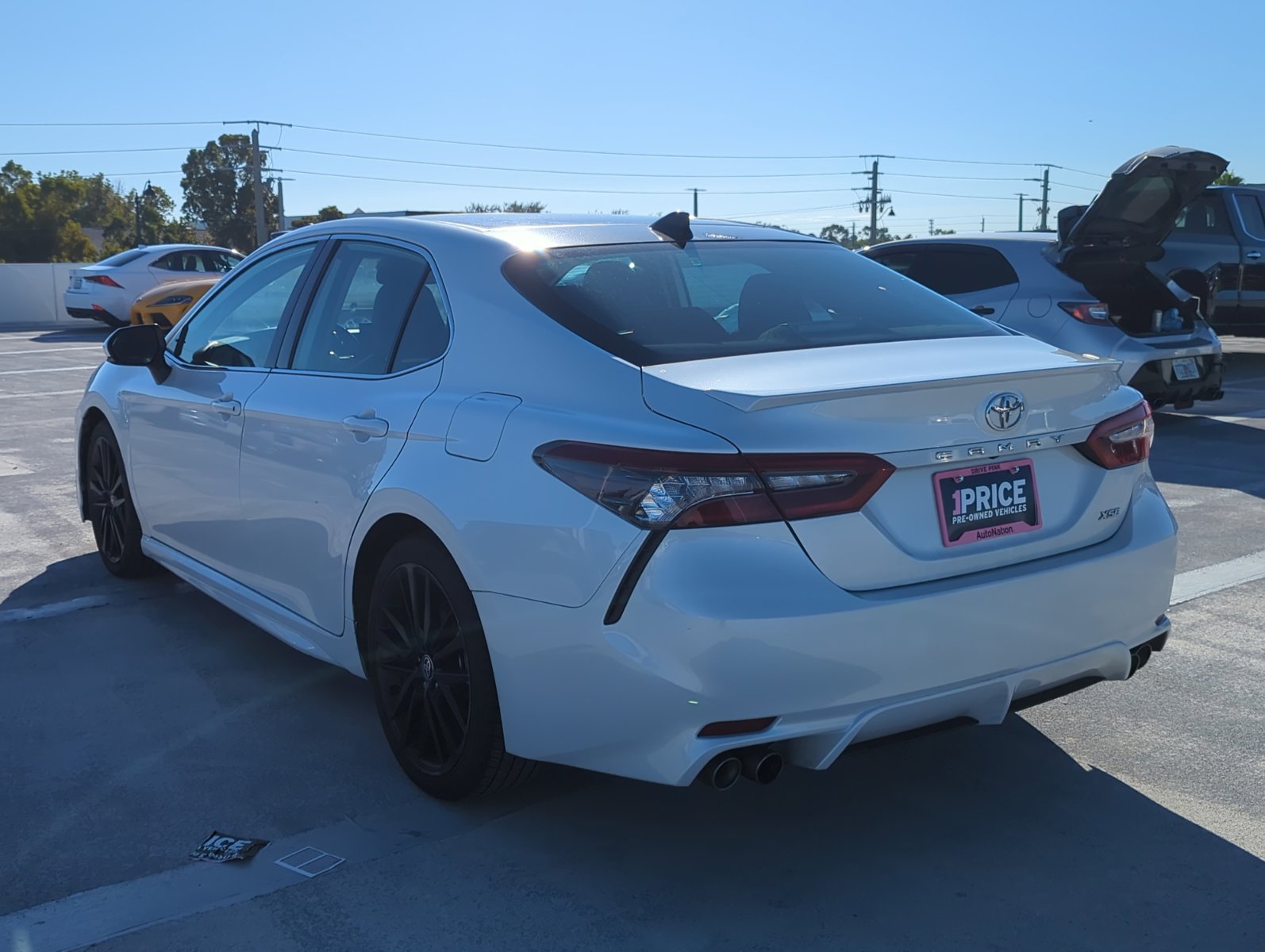 2023 Toyota Camry XSE photo 3