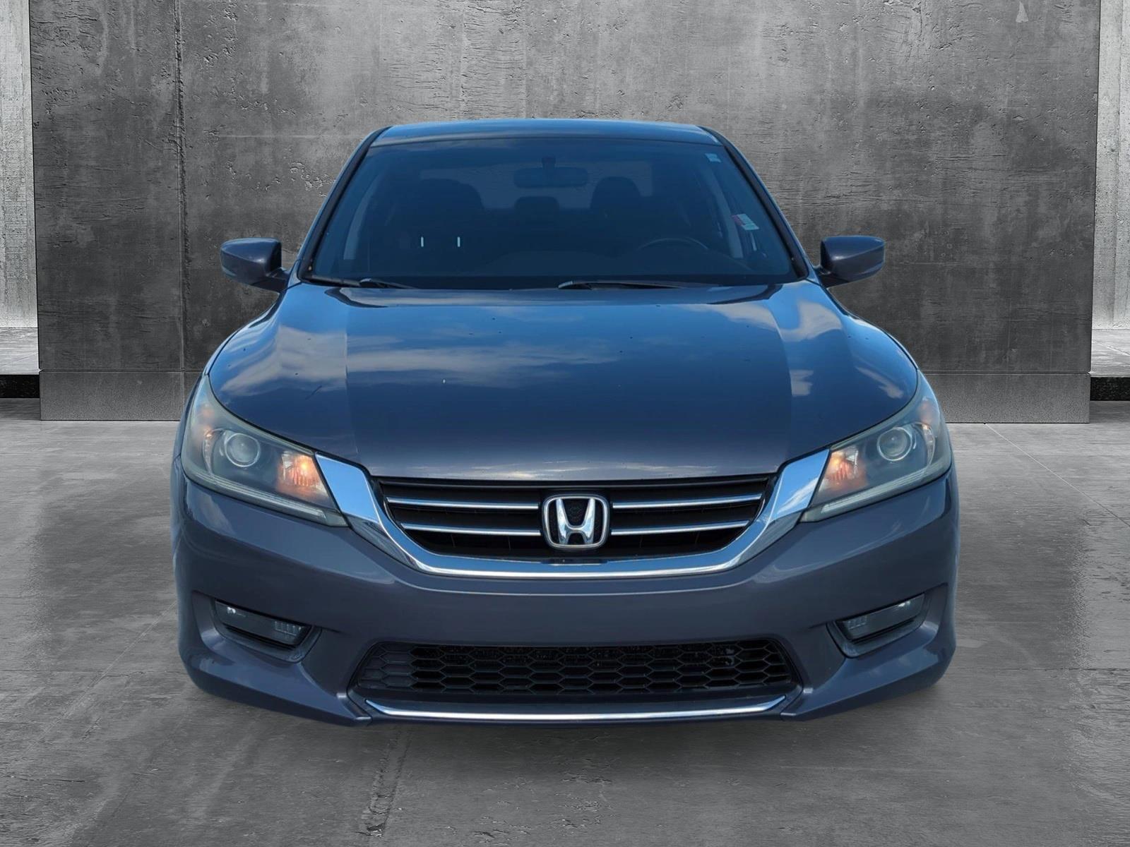 2015 Honda Accord Sport photo 2