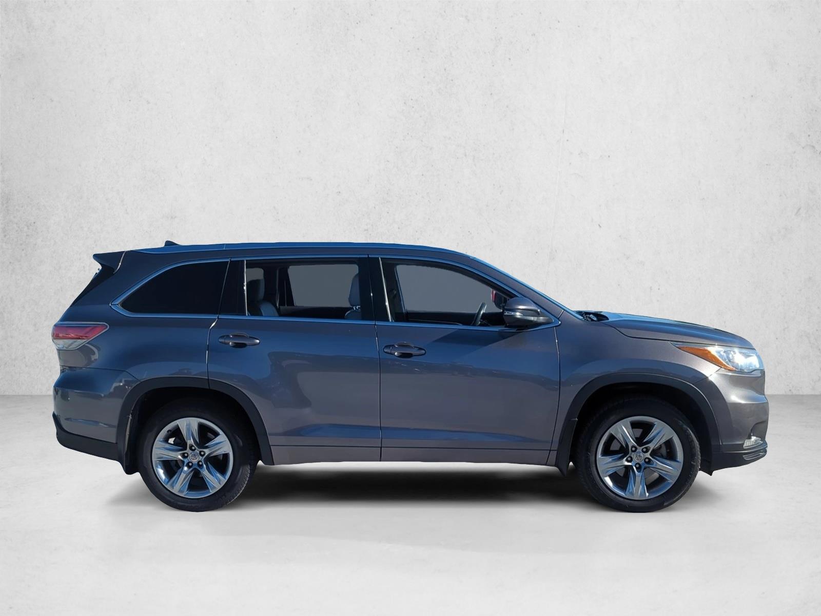 2015 Toyota Highlander Limited photo 4