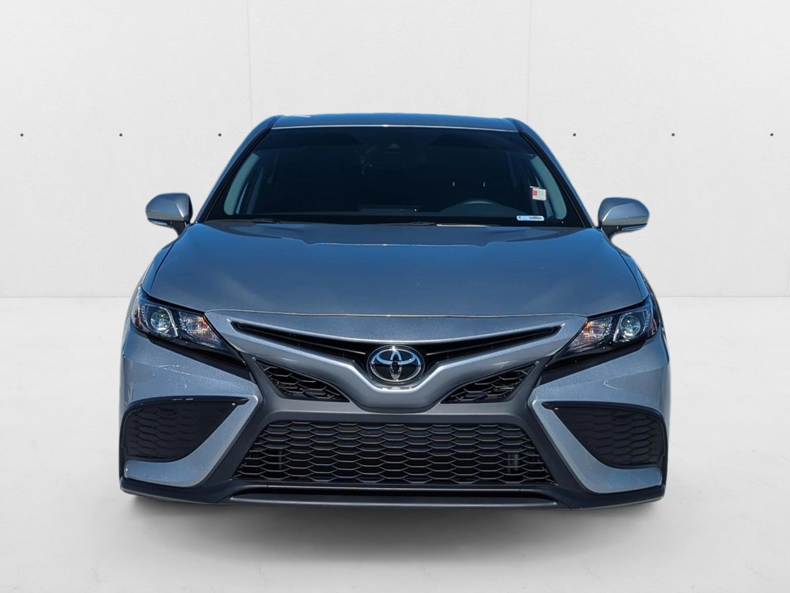 2023 Toyota Camry SE photo 2