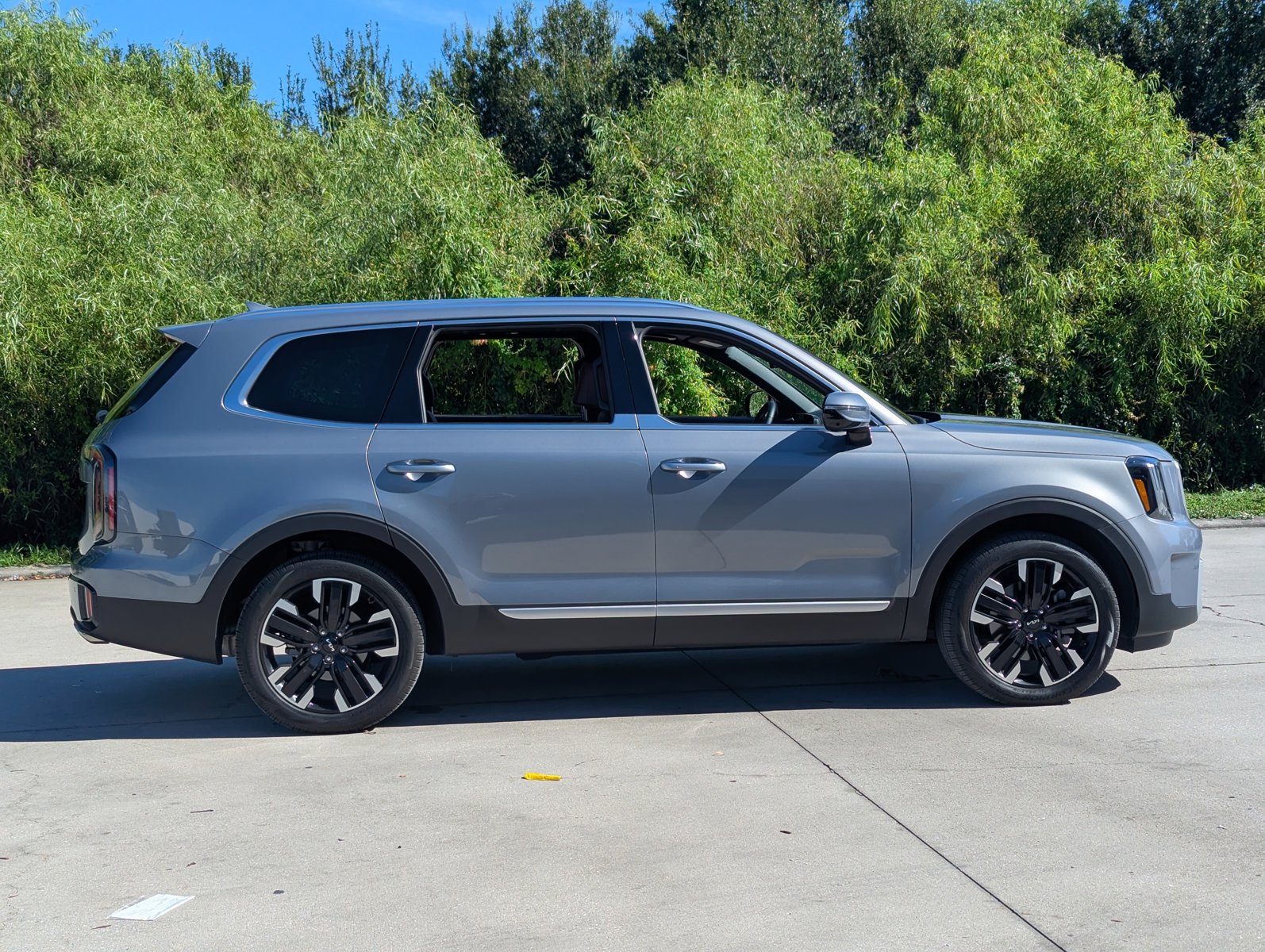 2025 Kia Telluride SX photo 4