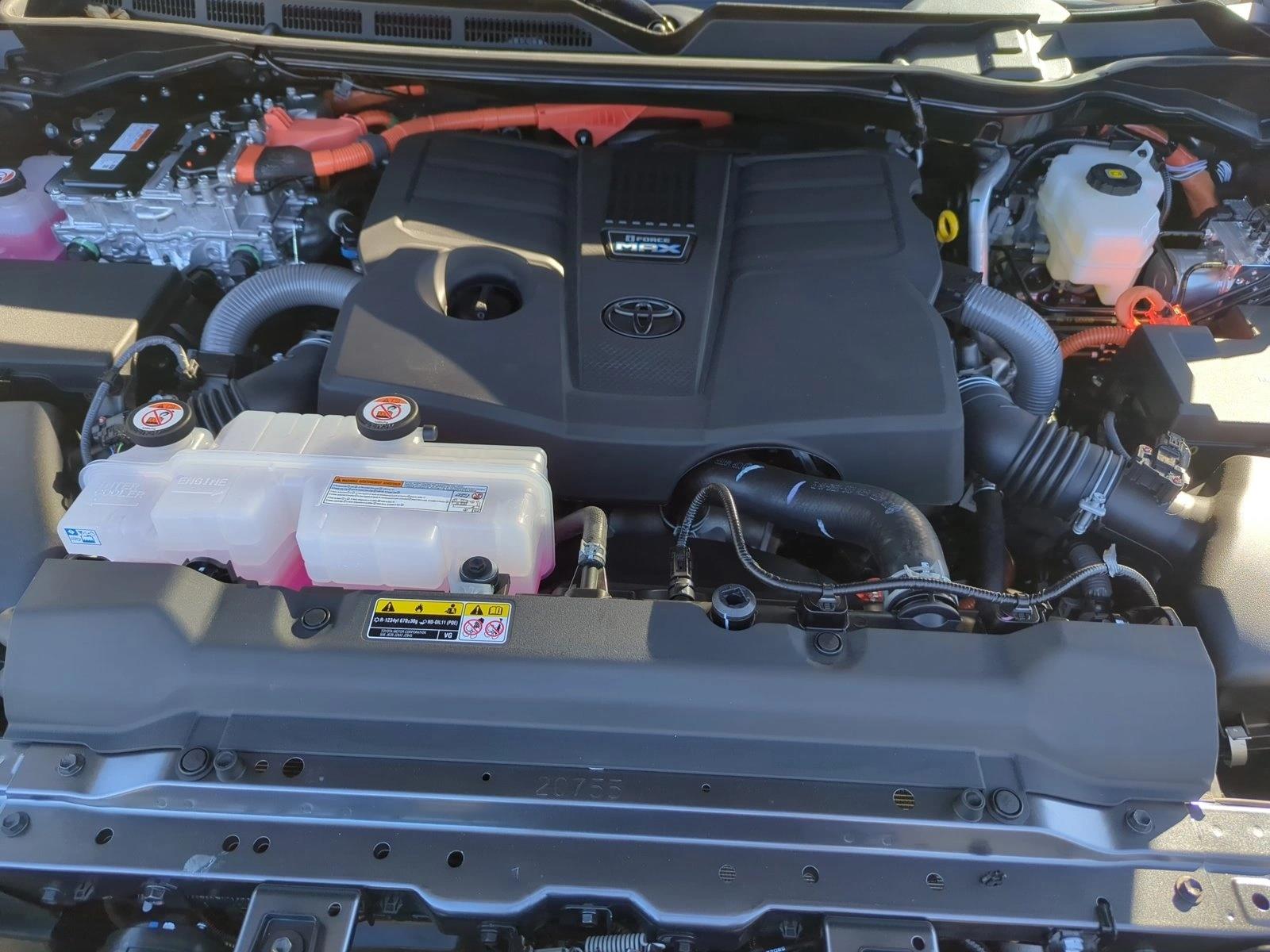 2025 Toyota Tundra Limited - Photo 17